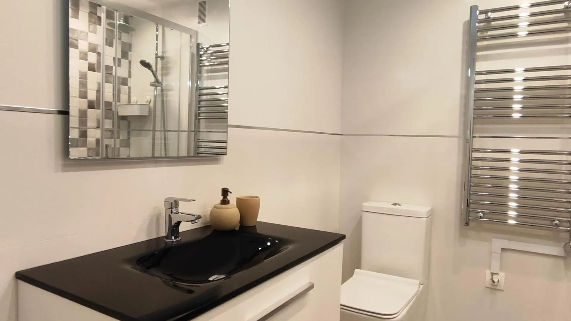 Alessandra 2 Sea View Apartment Fuengirola