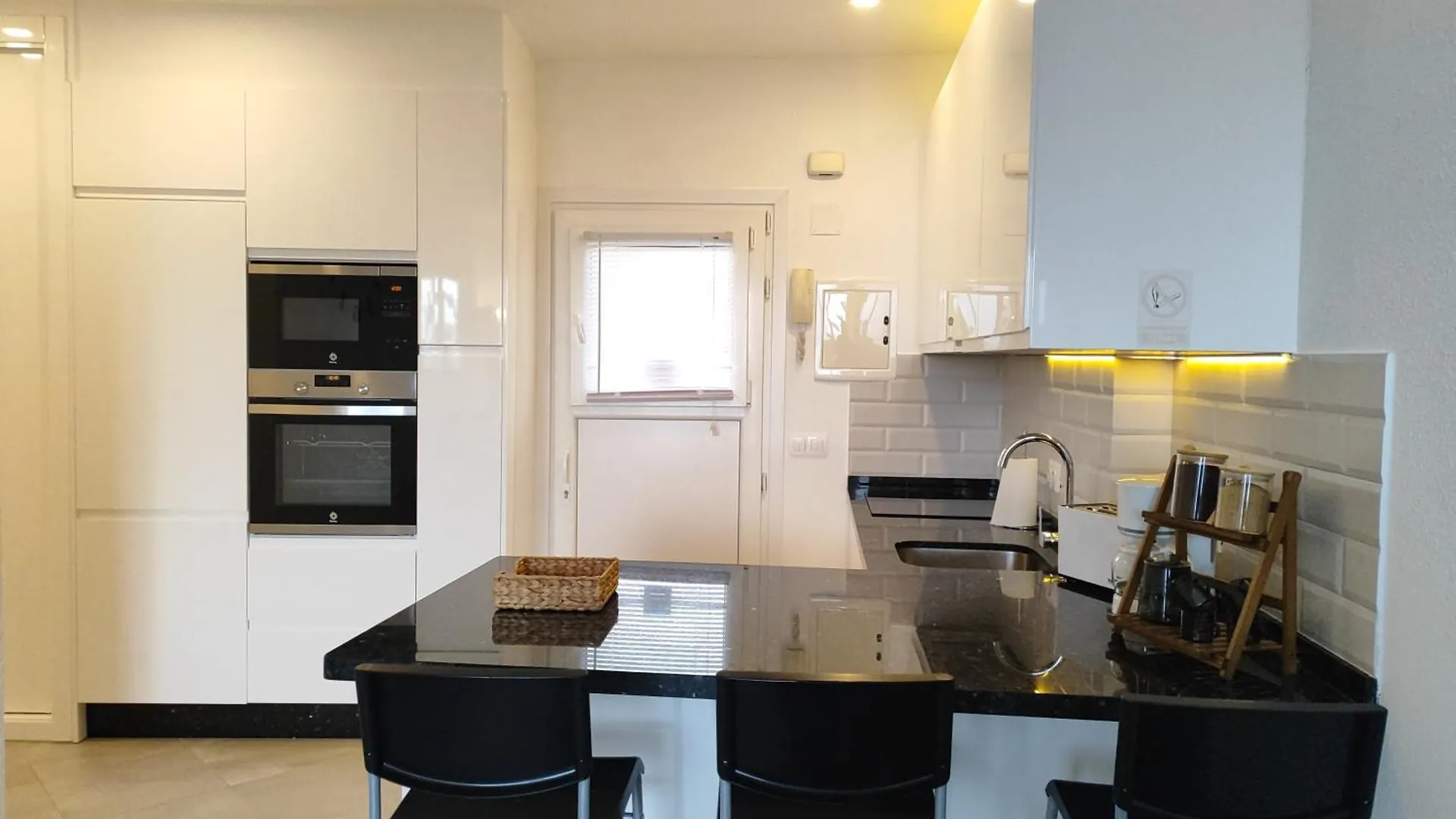 Alessandra 2 Sea View Apartment Fuengirola