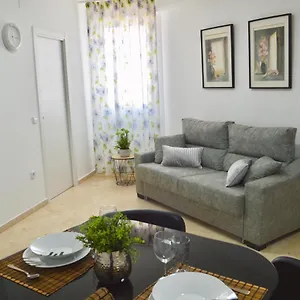 Adriana. Céntrico, A 50m De La Playa. Apartamento