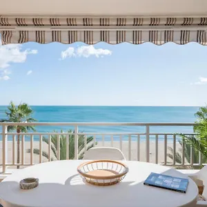 Family Aguamarina Front The Sea Free Parking Apartamento