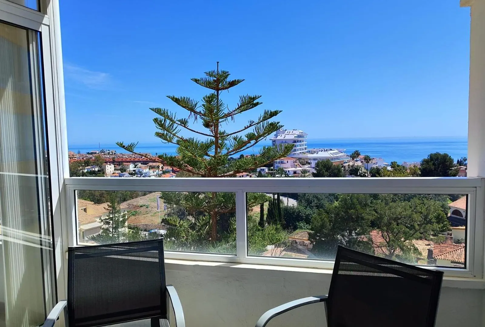Alessandra 2 Sea View Apartment Fuengirola Spain